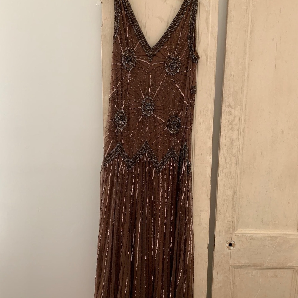 Flapper Dress by Pisarro Nights - Picture 2 of 7